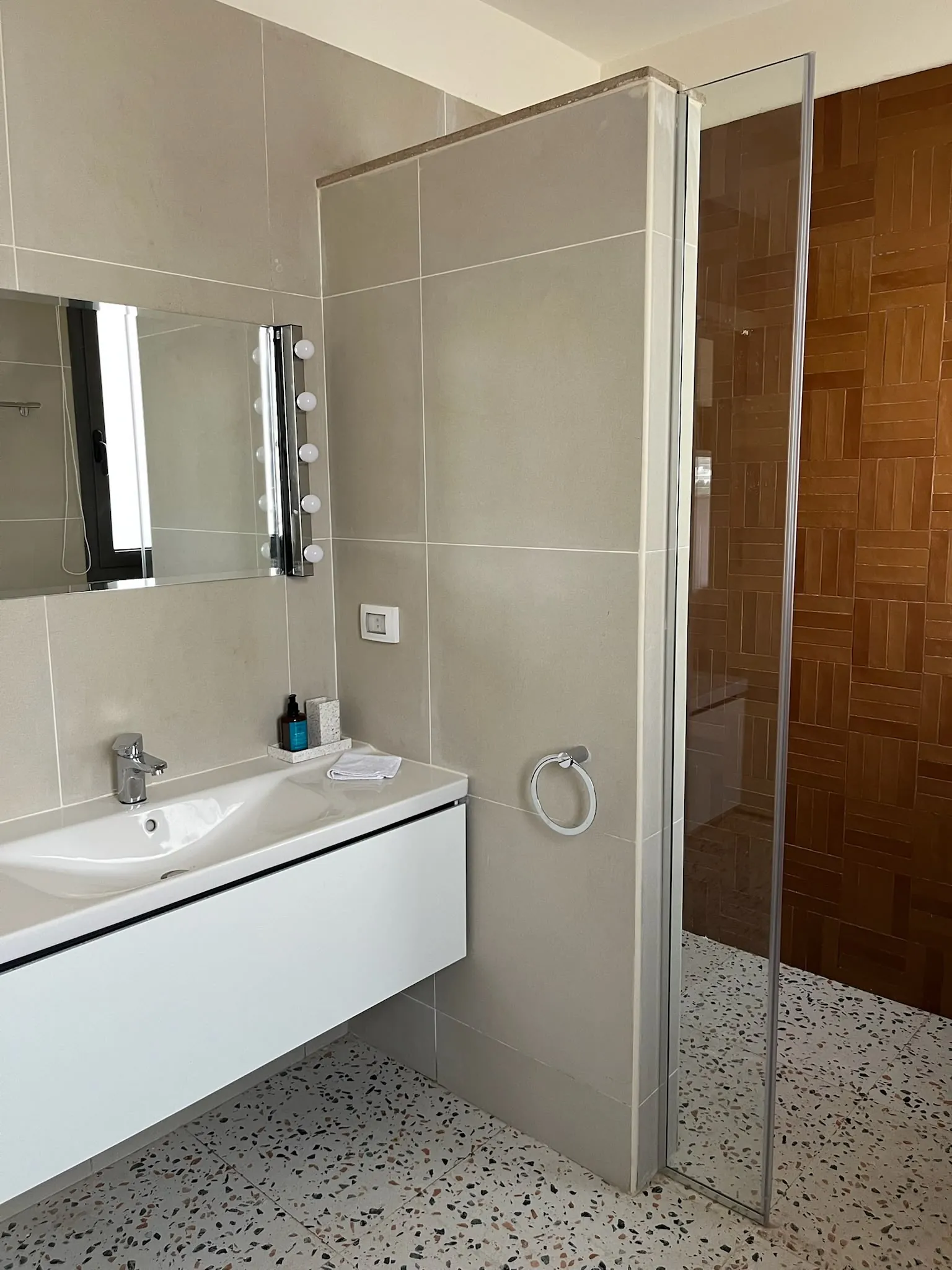 En suite bathroom